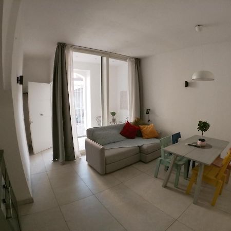 Casa Abbatuzzu Apartman Acireale Kültér fotó