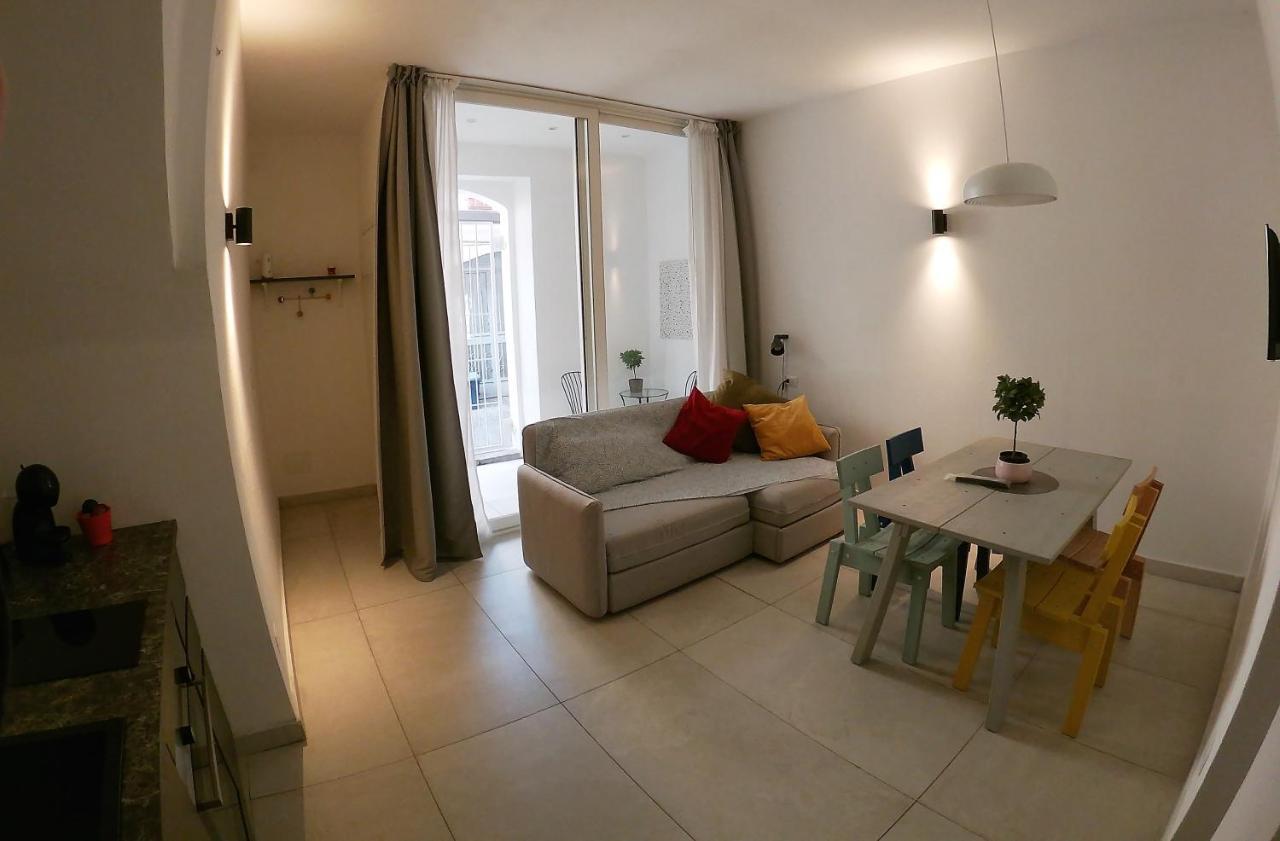 Casa Abbatuzzu Apartman Acireale Kültér fotó